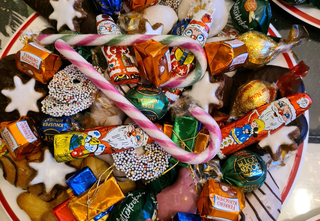 Am letzten Sonntag im Jahr fand unsere traditionelle Essensausgabe in der Suppenküche statt. Auch in diesem Jahr konnten wir unsere Gäste dank großzügiger Unterstützung aus der Region mit einem warmen Essen versorgen.